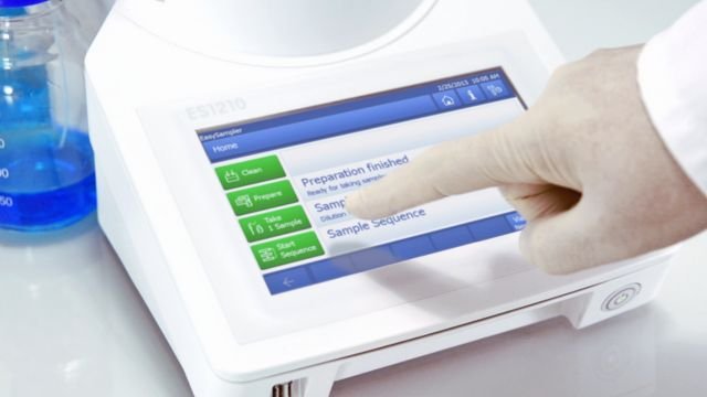 automated reactor sampling system touchscreen