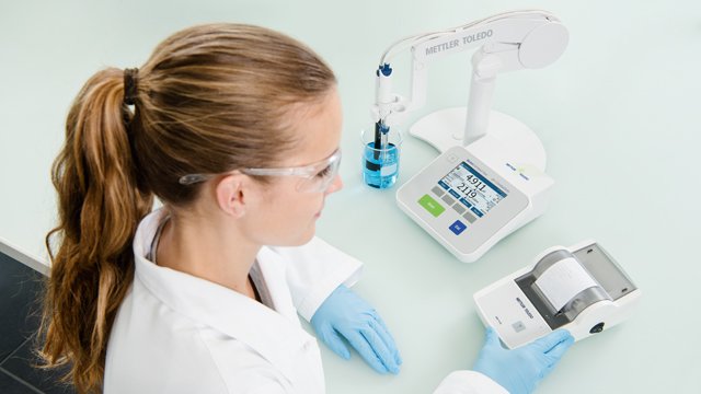 Advantages of Using Lab Accessories