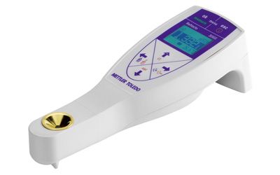 Handheld refractometer